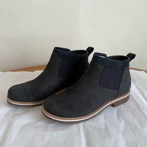 Chaco Cataluna Explorer Chelsea Boot Size 8